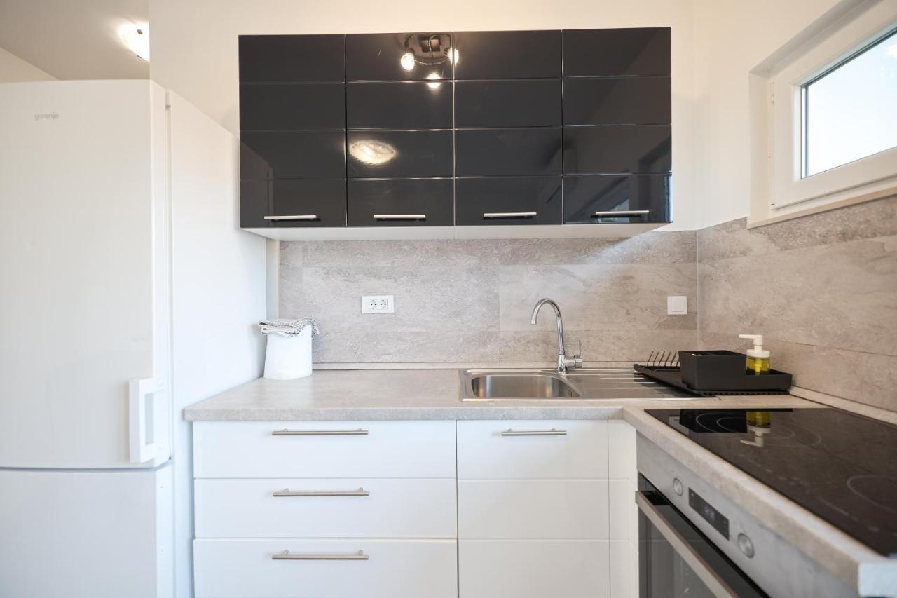 Sunset Boutiqe Apartment Old Town Zara Esterno foto