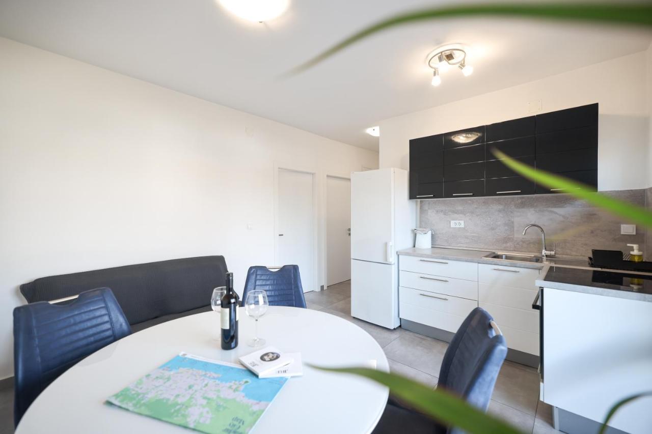 Sunset Boutiqe Apartment Old Town Zara Esterno foto